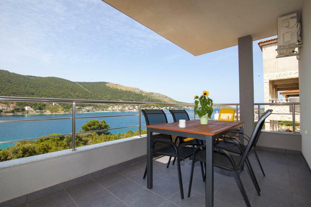 Apartment Timbar